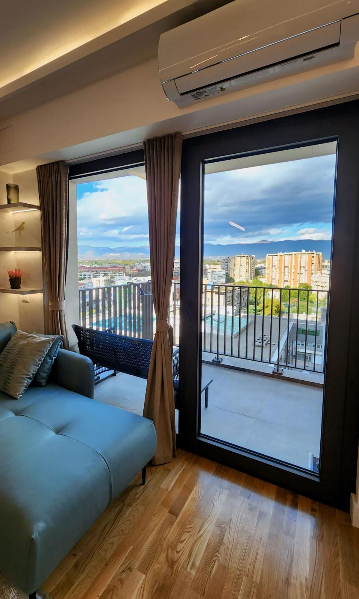Diamond Residences 10Th Fl. Lux Apt. W/ City View Skopje Eksteriør bilde